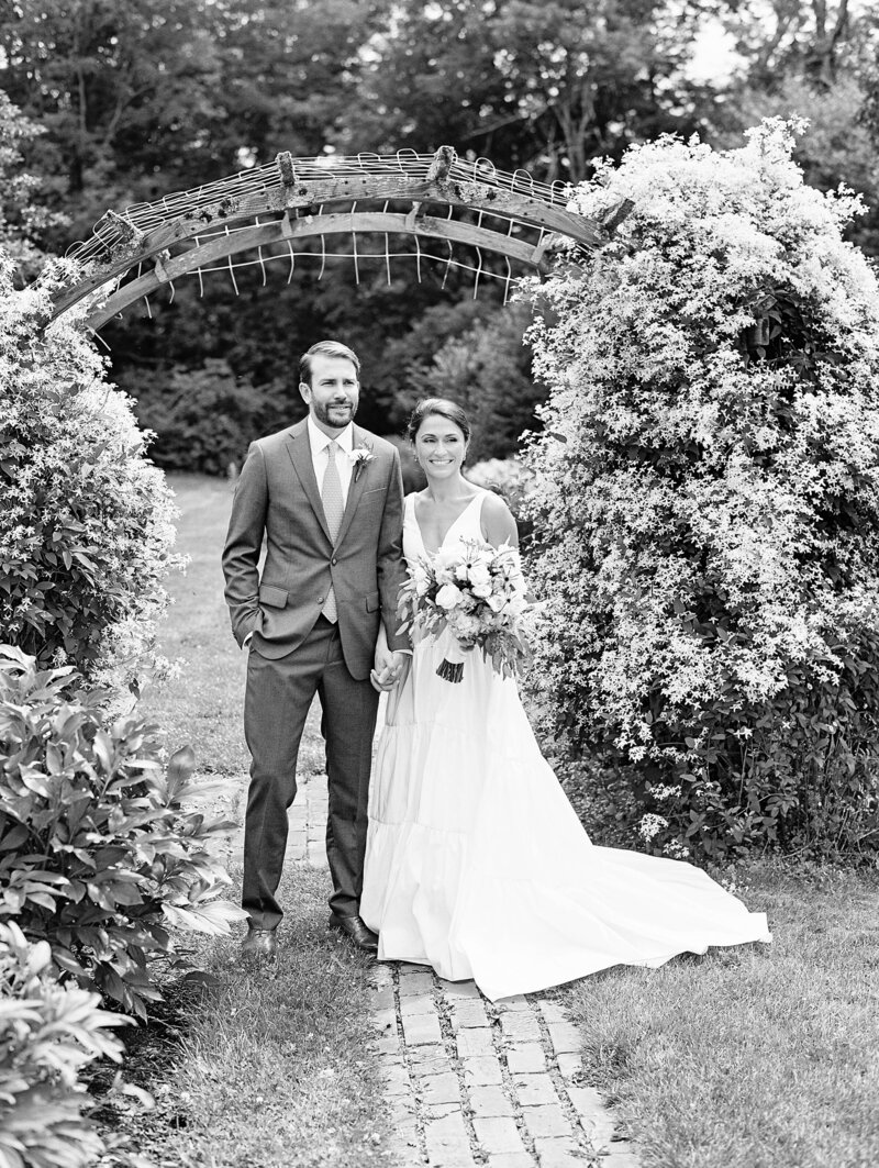 bride and groom portraits at the Hildene