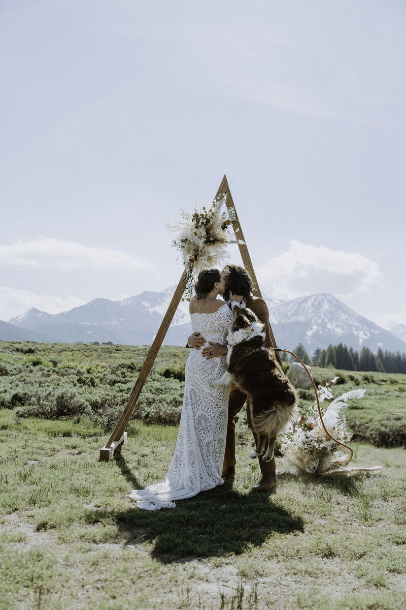 Mammoth Lakes Sierra Meadows Ranch Wedding Photography
