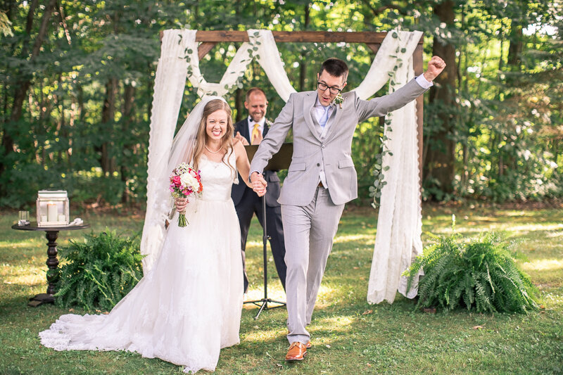 Wisconsin-Backyard-Wedding-48995