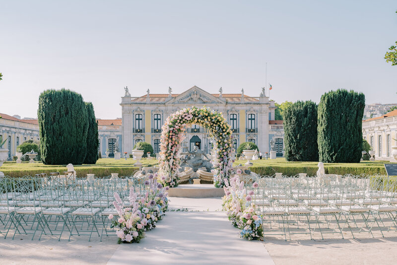 Best Wedding  Bouquet Ideas by Sofia Nascimento Studios in Lisbon Portugal