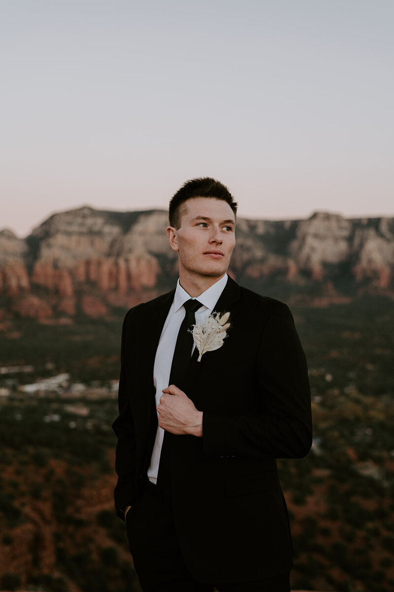 Ryan-Blake-Sedona-Bohemian-Wedding-Bride-Groom-103