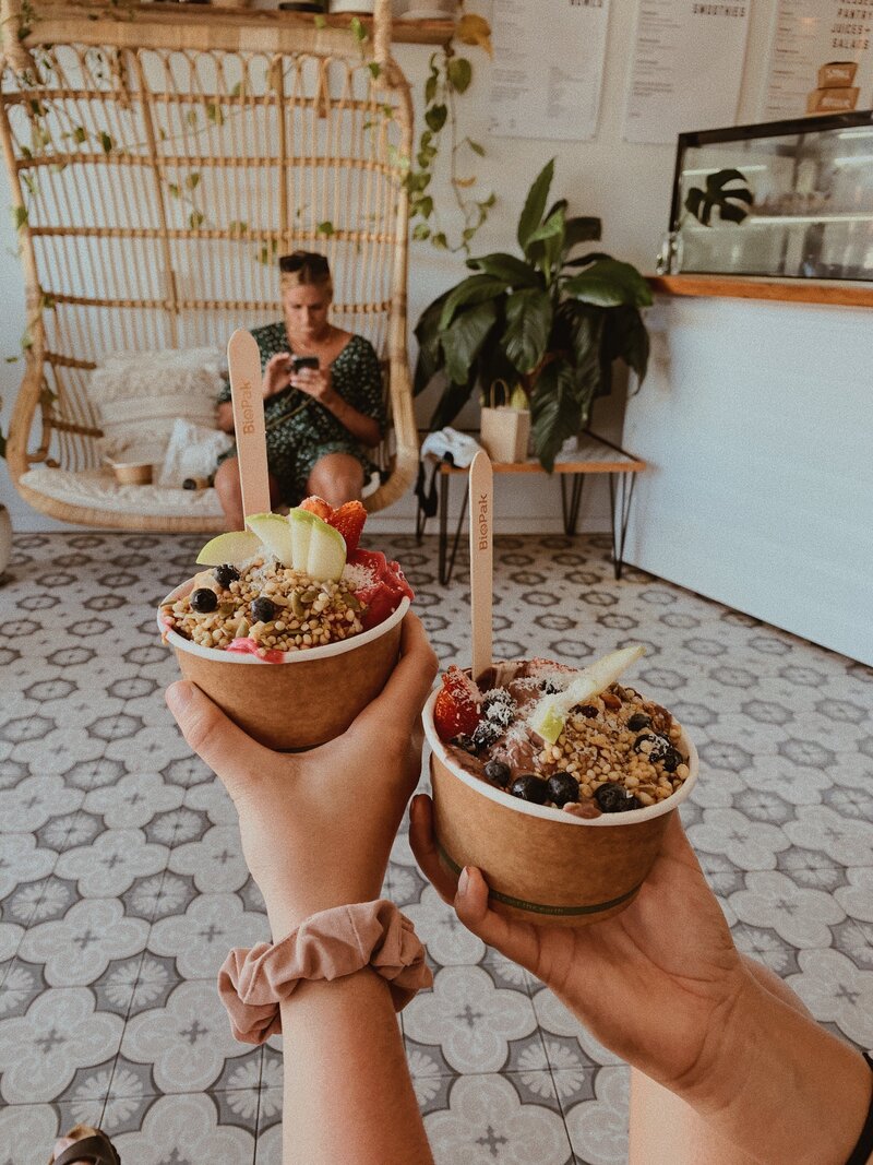 noemi-macavei-katocz-CFBy7Z_SSyE-unsplash