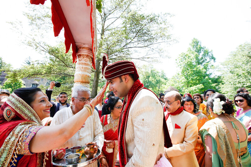 indian-hindu-pleasantdale-chateau-weddings-photography-by-images-by-berit-2293