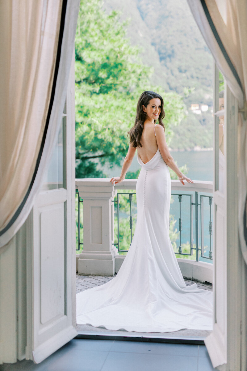 Maïlys Fortune Photography Husband Wife Wedding Weddings Photography France Switzerland Italy Timeless Dreamy Imagery Bilingual French English Destination Weddings Destination Wedding Provence French Riviera Paris Lake Como Tuscany28