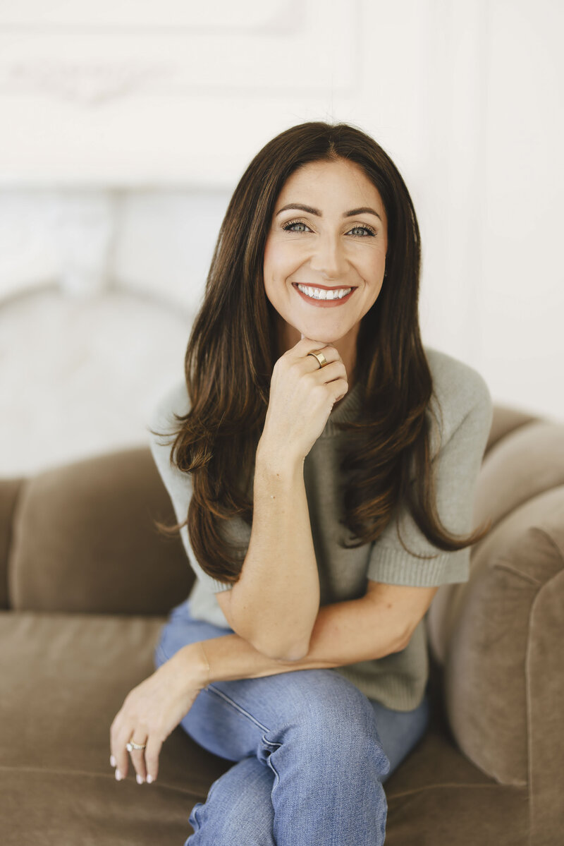 Lisa Dyer LPCP EMDR and Yoga Therapist in Illinois