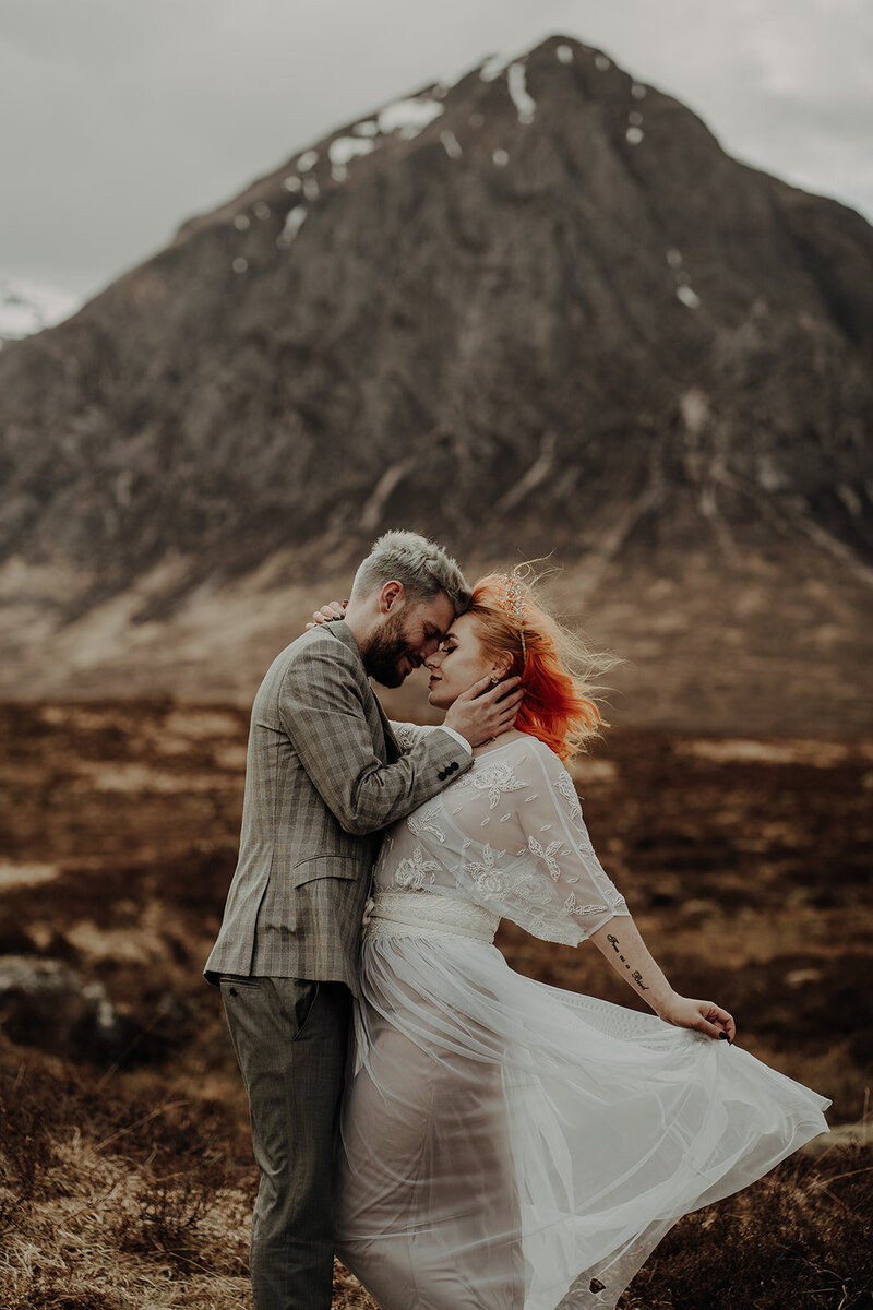 Danielle-Leslie-Photography-2021-alternative-scotland-wedding-photographer-0352