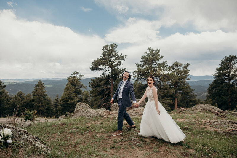 Colorado elopement outdoors in the mountains