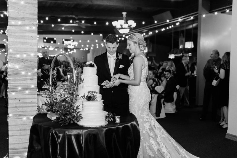 78-Wisconsin-Classic-Country-Club-Catholic-Wedding-James-Stokes-Photography