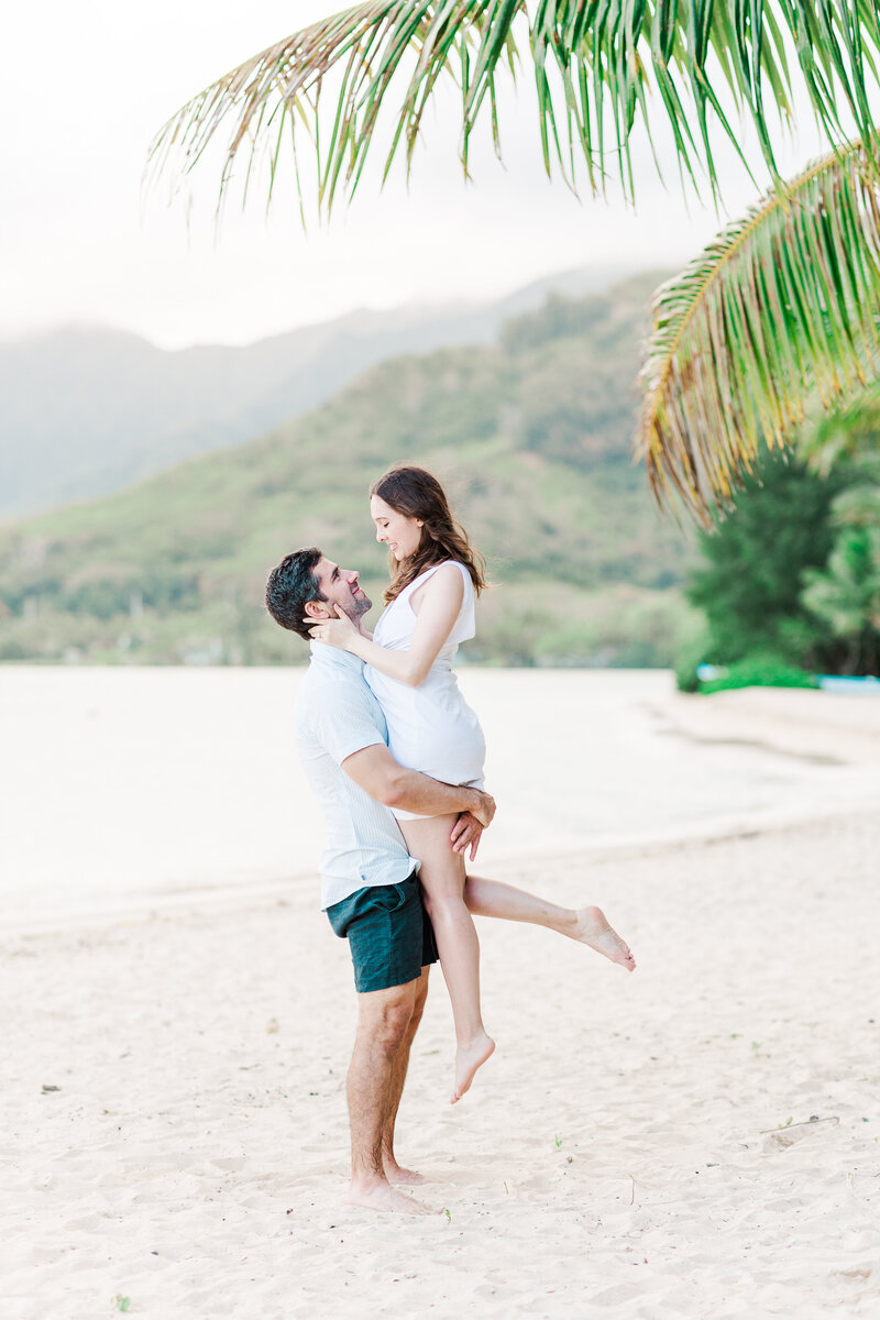 engagement session in hawaii