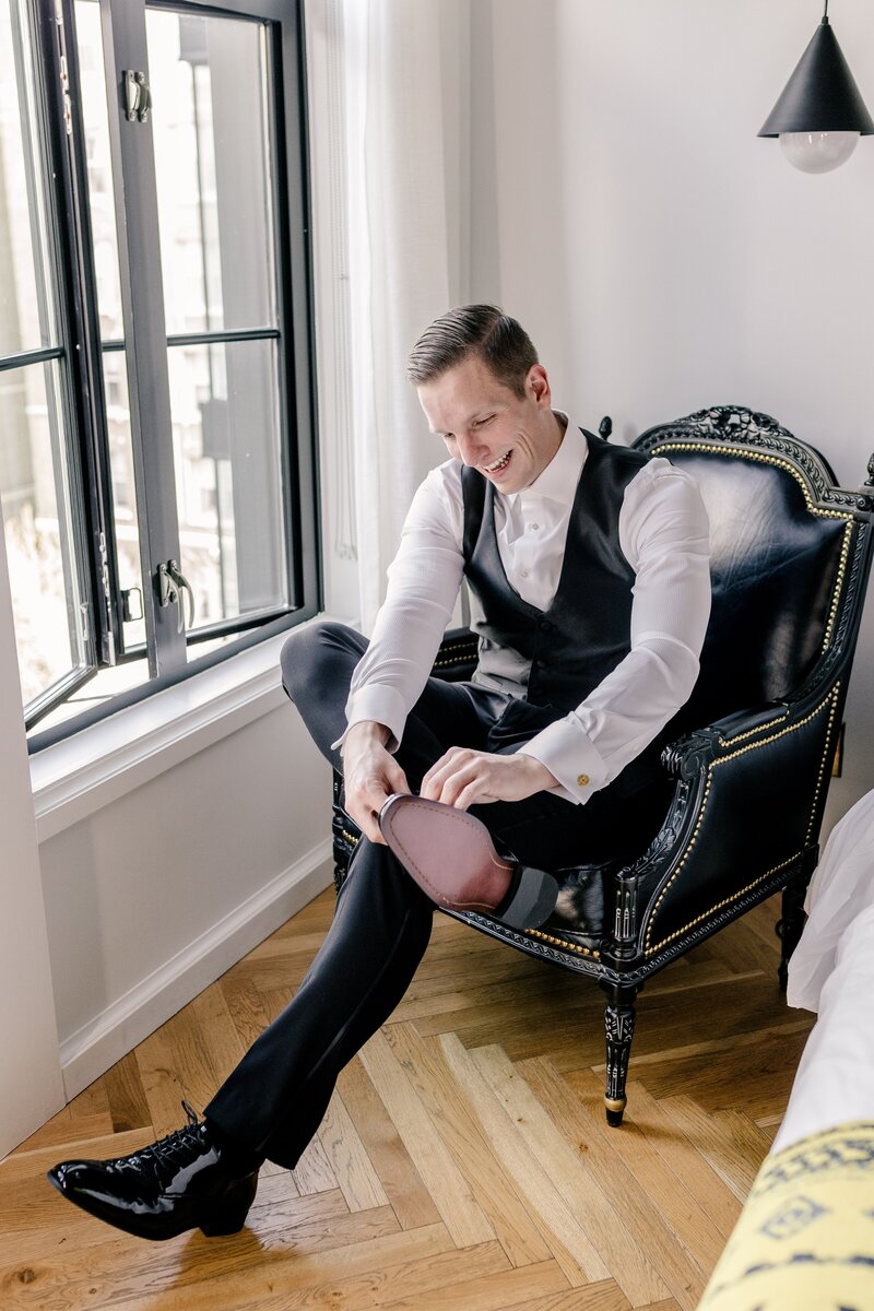 elegant-winter-church-wedding-in-bethesda-maryland-00008