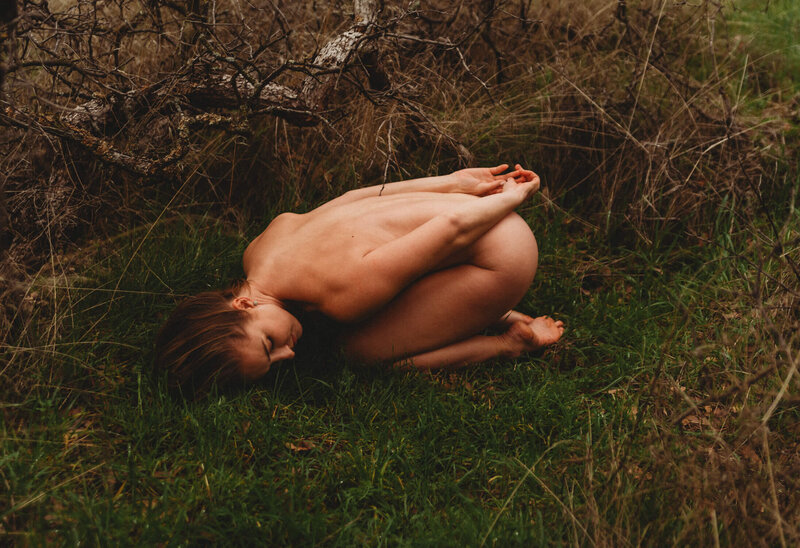 Outdoor boudoir photoshoot implied near Sacramento.