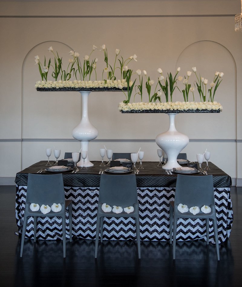 Modern Black & White Wedding at The New Haven Lawn Club