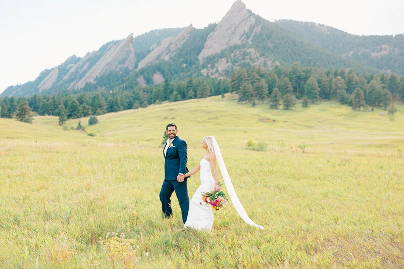 Light-and-airy-Colorado-Wedding-Photographer-17