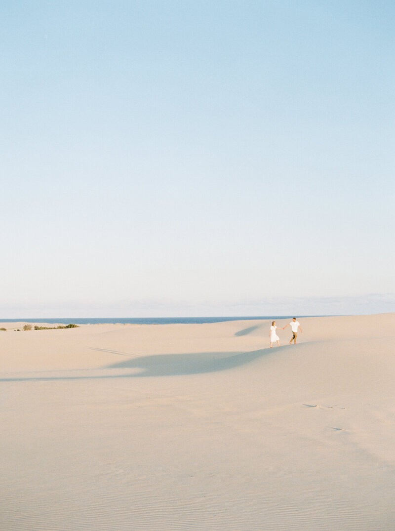 Port Stephens Australian Newcastle NSW Stockton Sand dunes for honeymoon photos by Elopement Fine Art Film Photographer Sheri McMahon -00015-2