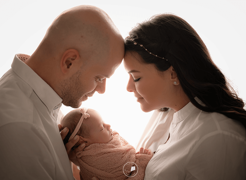 parent photos in newborn session in Boca Raton
