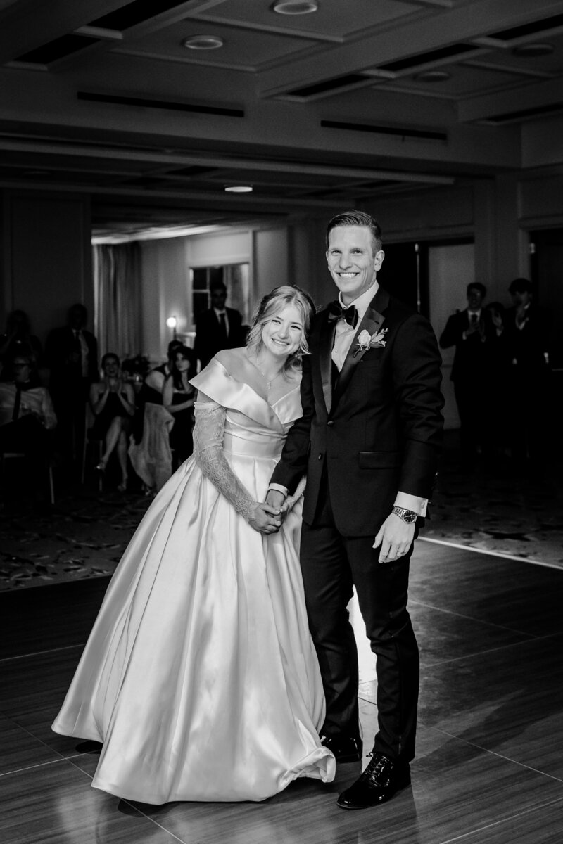 elegant-winter-church-wedding-in-bethesda-maryland-00025