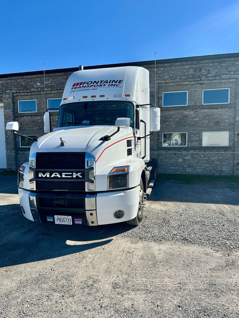 Fontaine Transport Inc Truck