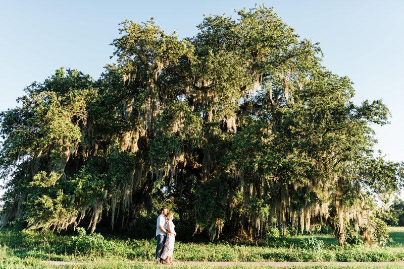 Patrick + Jessica-New Orleans-Botanical-Gardens-City-Park-Engagement-Photos_Gabby Chapin Photography_0335-325