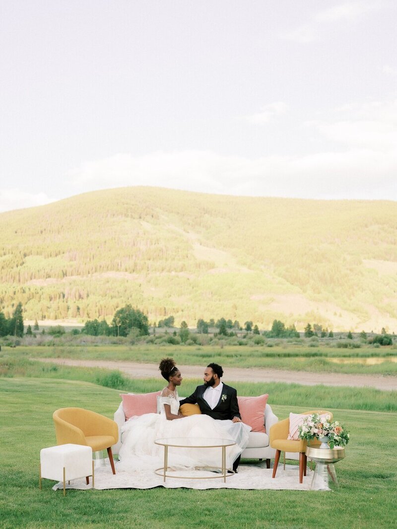 Refined and Organic Wedding in the Heart of Colorado_0005