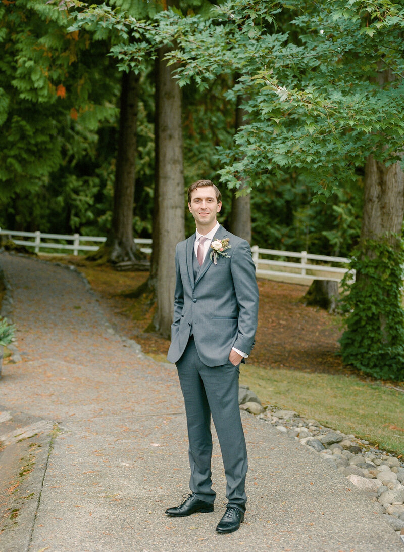 2 - Ashlie & William - Chateau Lill Wedding - Kerry Jeanne Photography  (2)