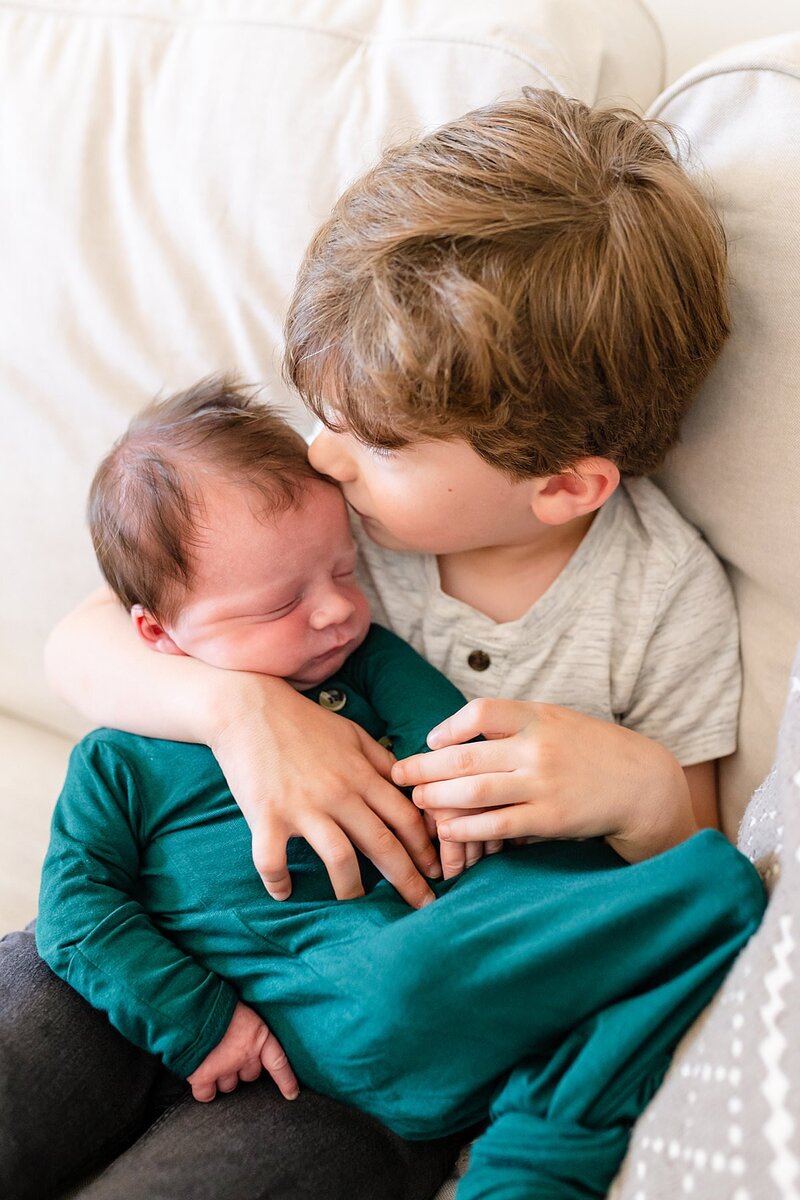 toddler-brothers-newborn-baby-home-session-greenville-eastside-2