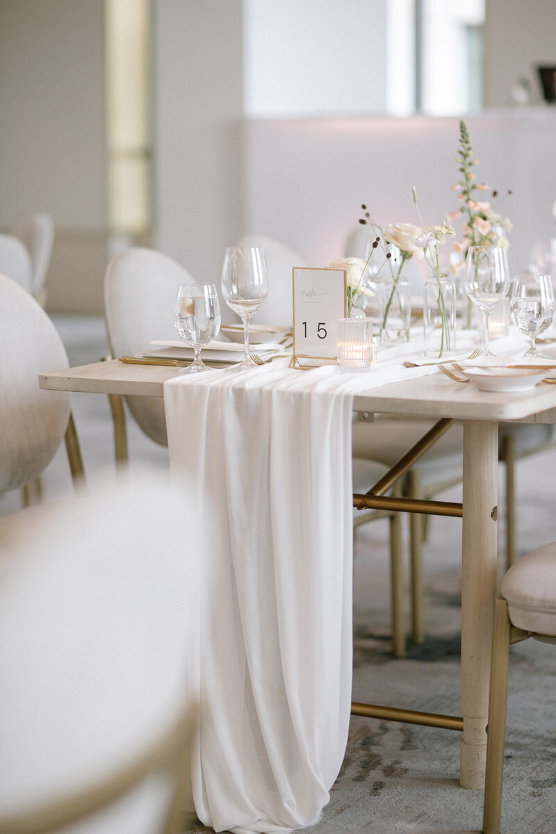 9-Melissa Sung Photography - The Pearle Hotel Wedding - Kendon Design Co. Niagara GTA Wedding Florist Planner - Amanda Cowley Events