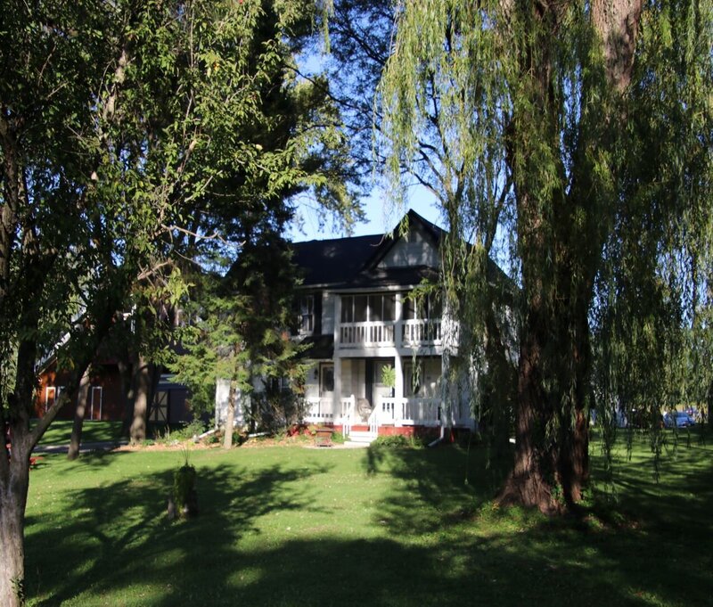 farmhouse lodging at barnwood events, a wedding venue in madison, winconsin.
