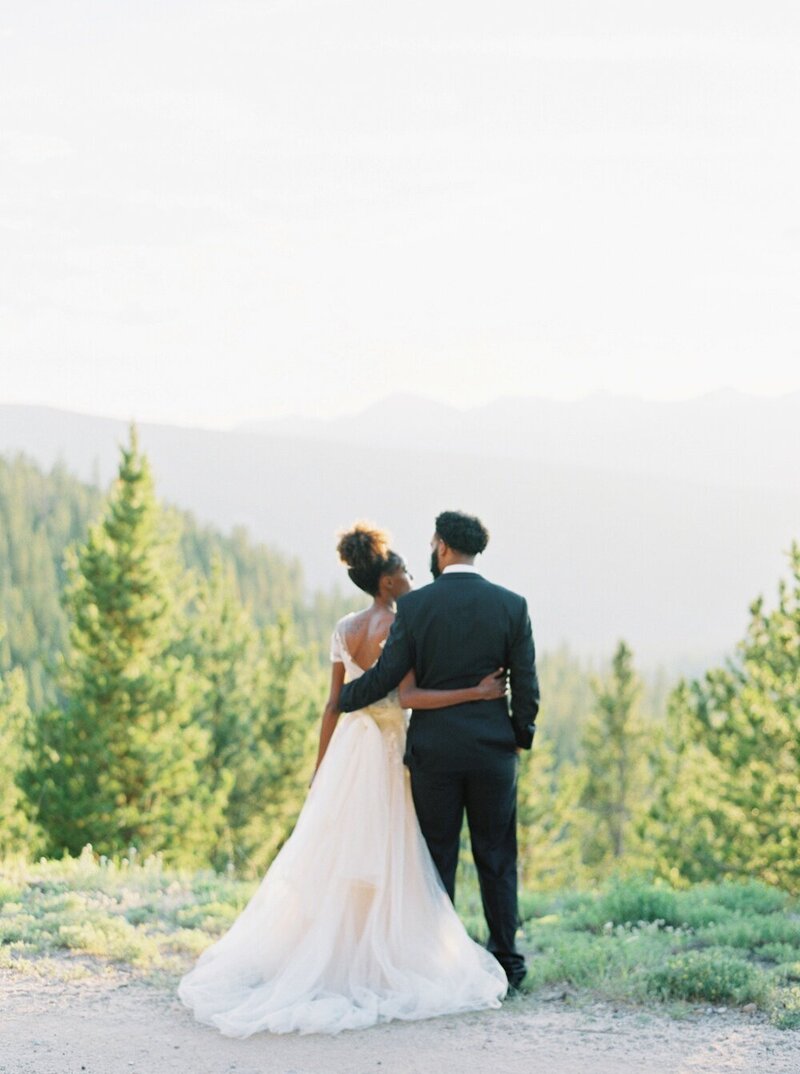 Refined and Organic Wedding in the Heart of Colorado_0032