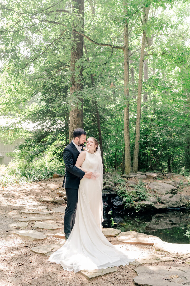 vibrant-catholic-wedding-in-reston-virginia-00014