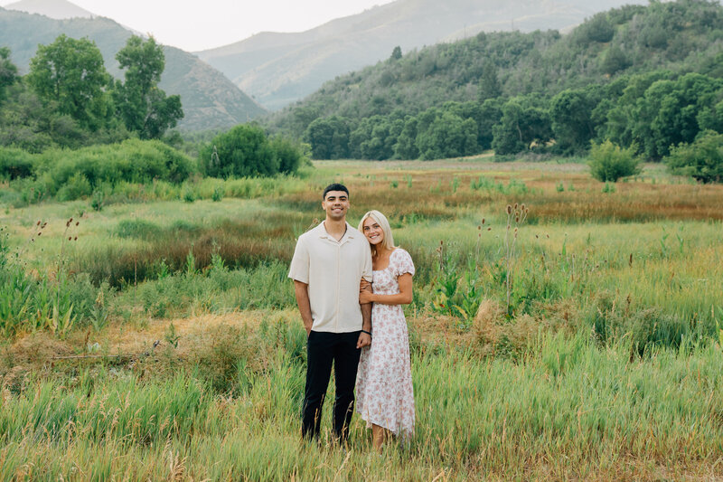 provo springs park, engagements, couple, meadow