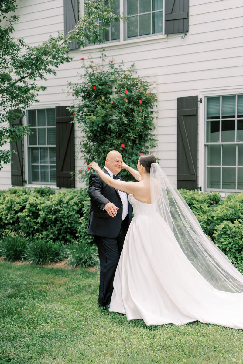 Sydney&Hayes_CharlottesvilleWedding_SneakPeek-28