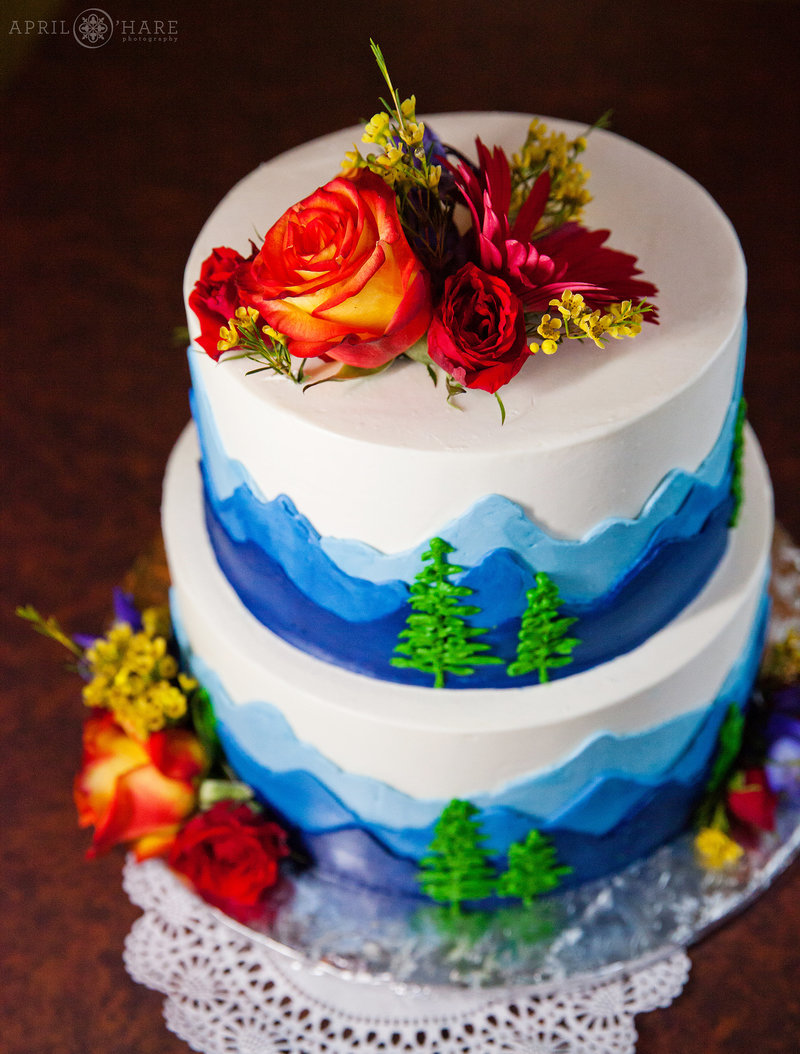 Colorado-Wedding-Vendors-Directory-Blue-Moon-Bakery-Dillon-Colorado-7