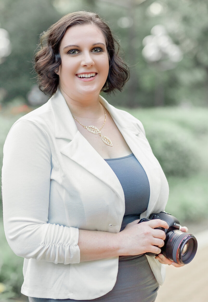 1100-1-5 Portrait of wedding photographer Tamela Hall, known for timeless and editorial wedding photography