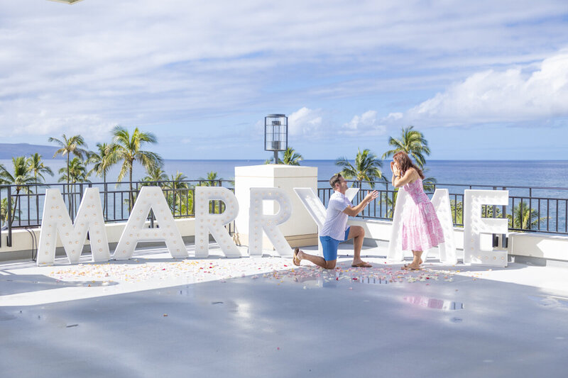 Surprise proposal on the rooftop of Wailea Beach Resort