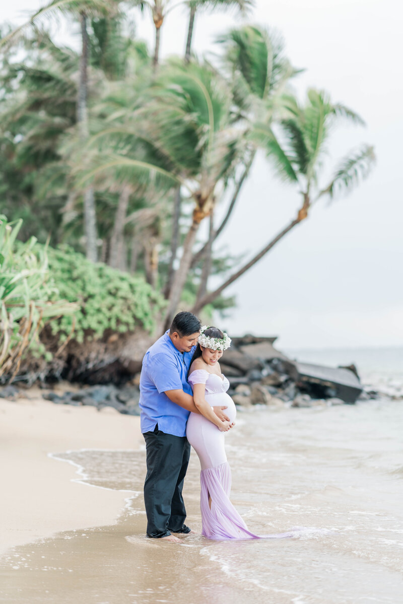 Beach Maternity in Hawaii