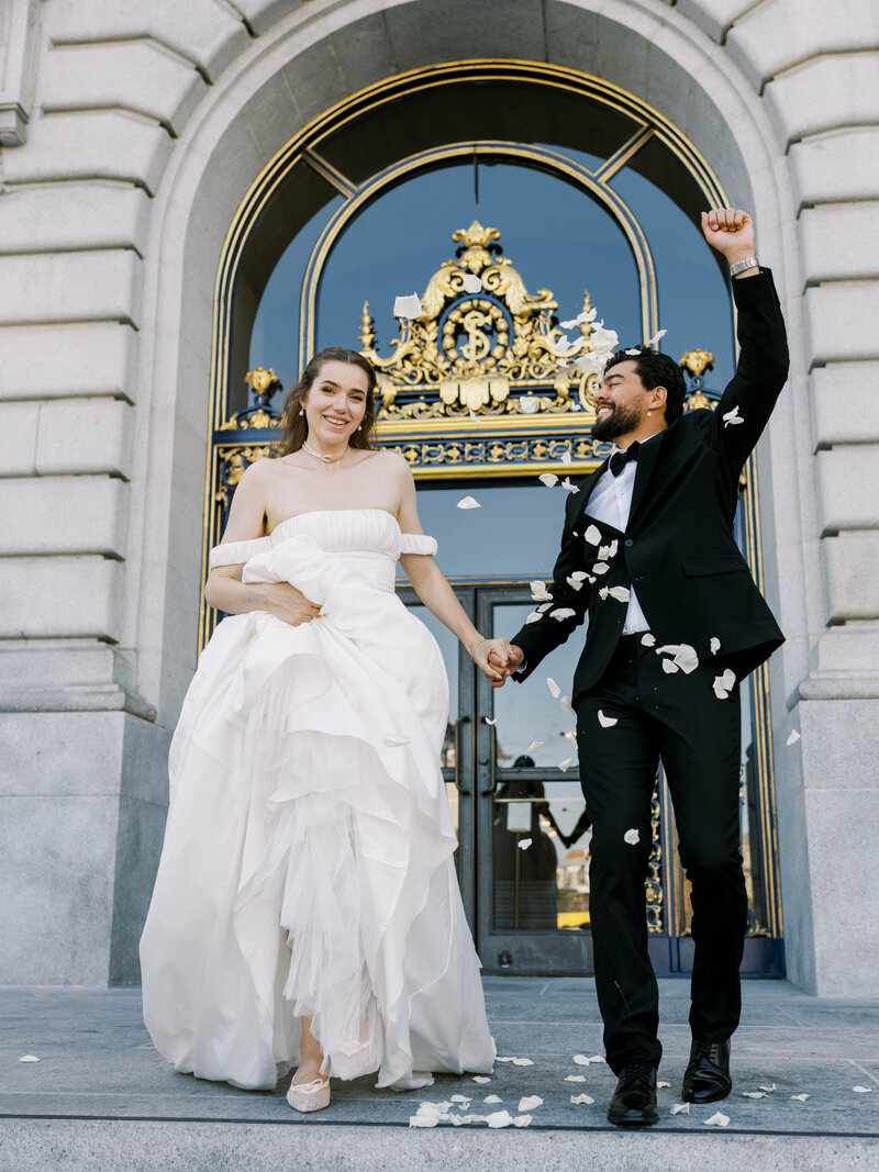 san-francisco-city-hall-wedding-photos-15
