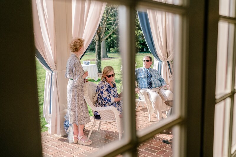 intimate-fine-dining-wedding-in-washington-virginia-00014