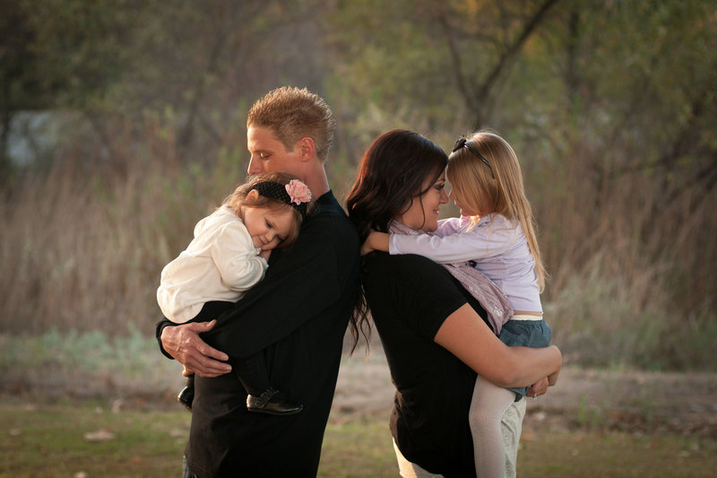 Family Photoshoot by One Shot Beyond Photography in orange County, California