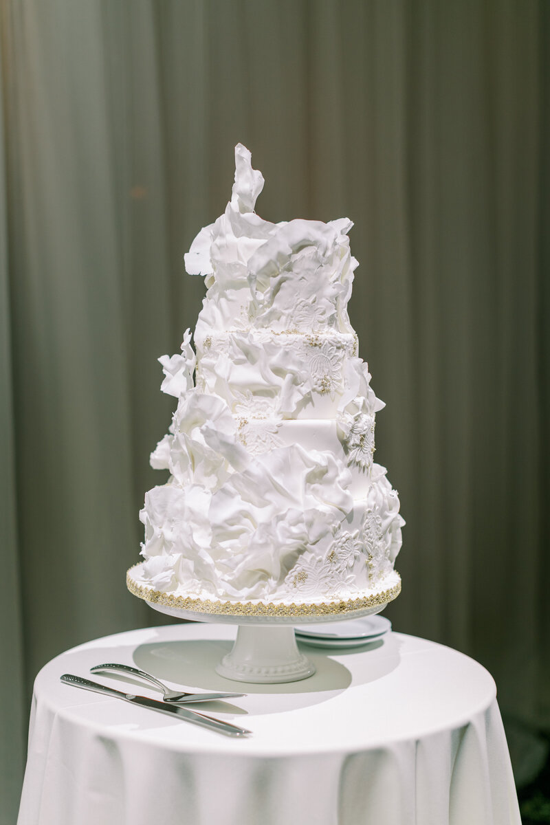 toronto-wedding-photographer-richelle-hunter-michael-bianca-liuna-station-Kendon Design Co. GTA Niagara Florist Wedding Planner-832