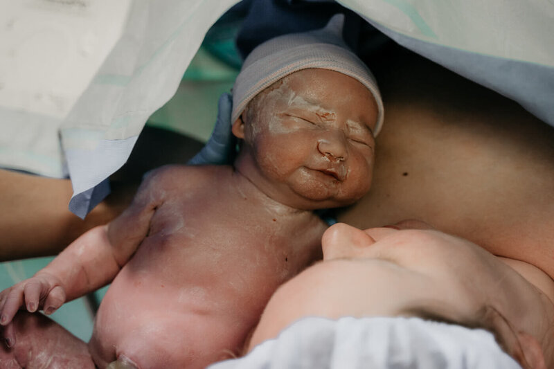 Geboorte, keizersnede, lumc, geboortefotograaf, geboortefoto, geboortereportage www.defotokundige.nl 7
