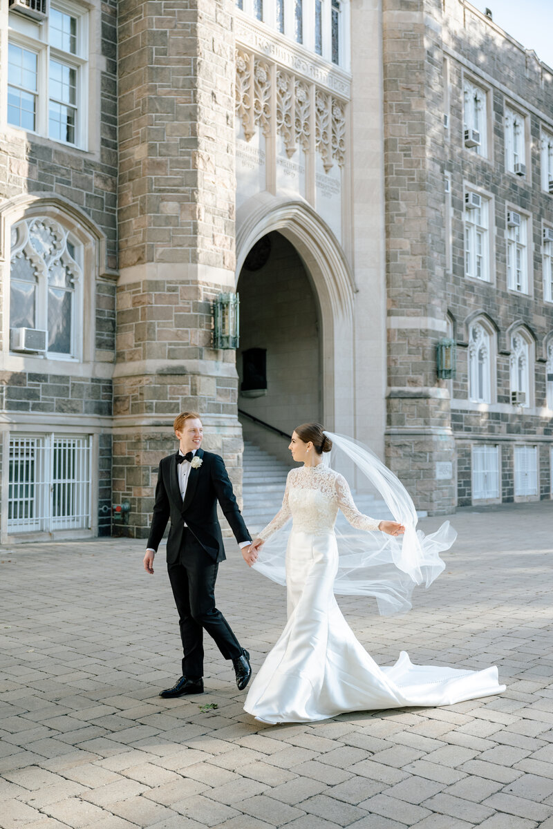 Longshore-Spring-Wedding-Couple