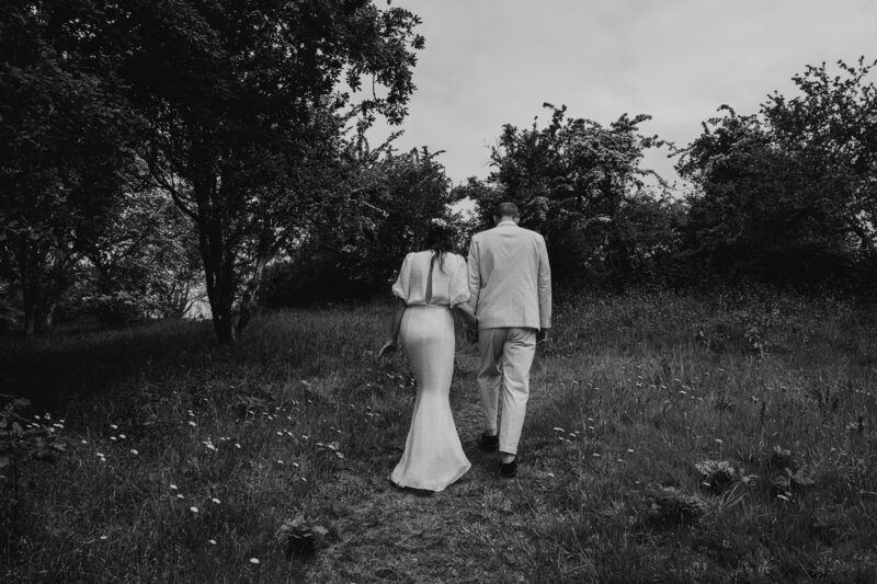 elopement photography in the field