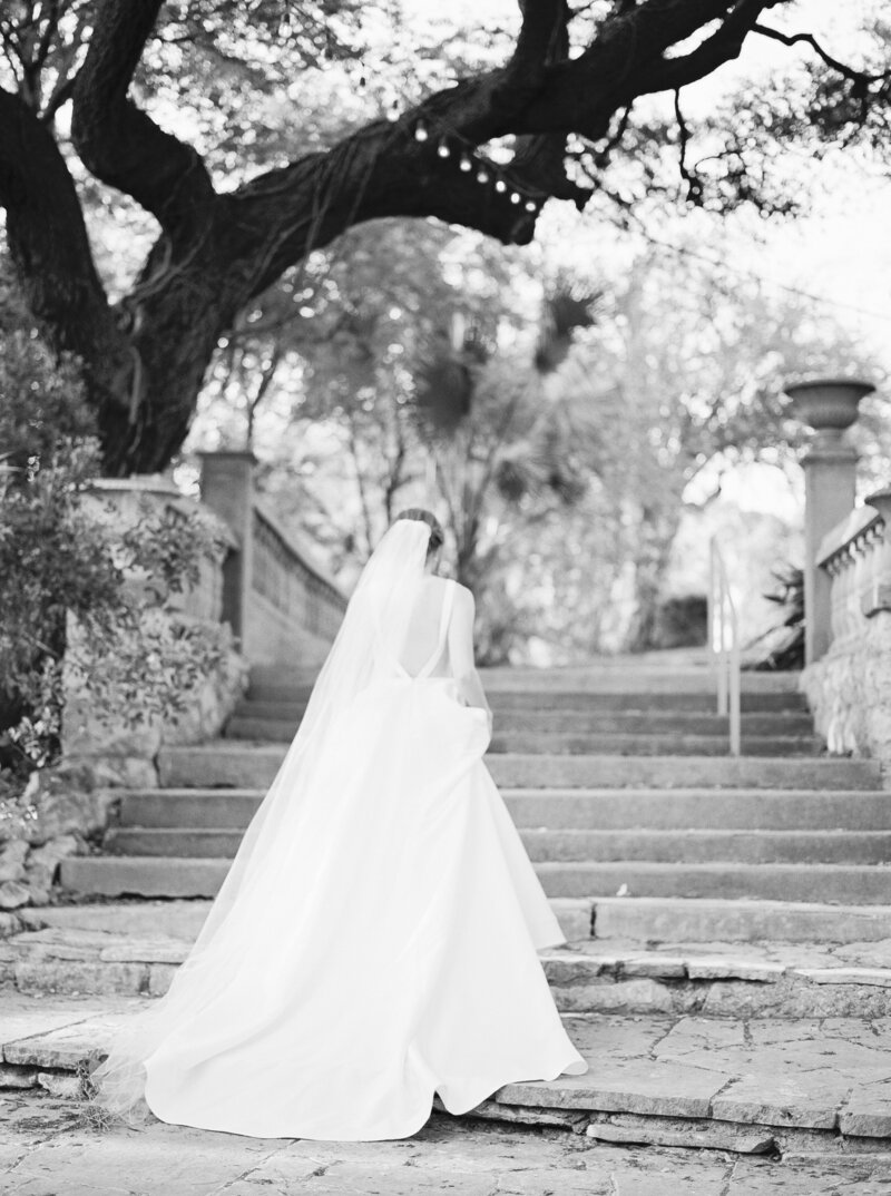 Texas Wedding Photographer | Film Wedding Photographer | Austin Wedding Photographer | Emilie Hewitt Photography-10