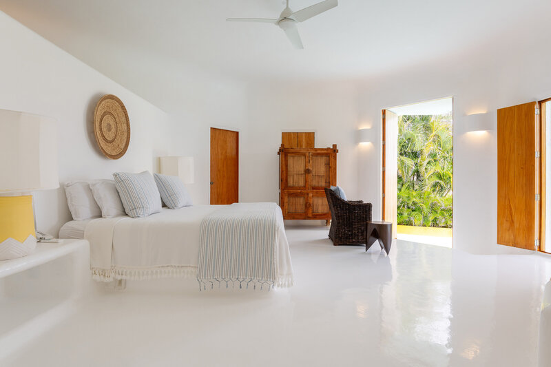 3-Sol-de-Oriente-Luxury-Villa-Careyes-Mexico-8140-Bedroom