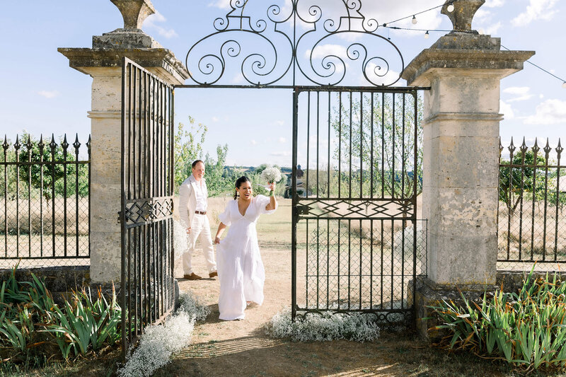 Victoria Engelen Flowers - A White Wedding in a French Chateau - JoannaandMattWedding_DariaLormanPhotography-1394