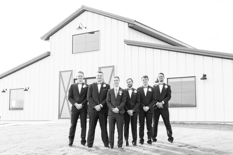 Emerald Pines Wedding - Sioux Falls Wedding Photographer - Madison & Dave - Highlights-128