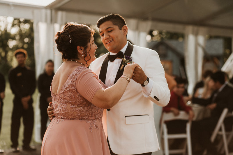 Lauren_Javier_Wedding_Sneak_Peeks_6.22.19-130