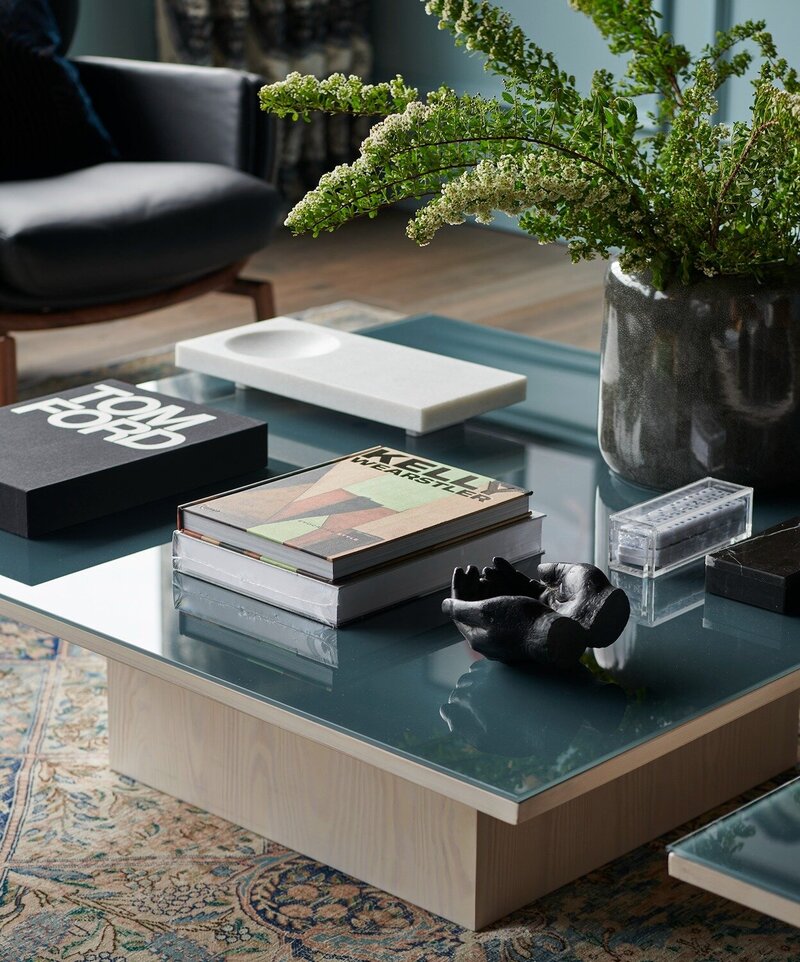 Artsy tablescape by Kimberley Seldon Interior Design Toronto
