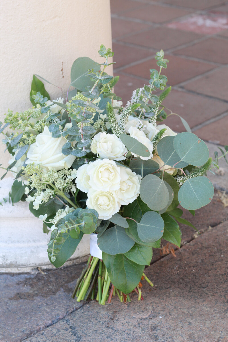 florist-greenwich-new-york-connecticut-designer-preservation-floral-wedding-westchester-bouquet-hydrangea-ivory-neutral-eucalyptus-11