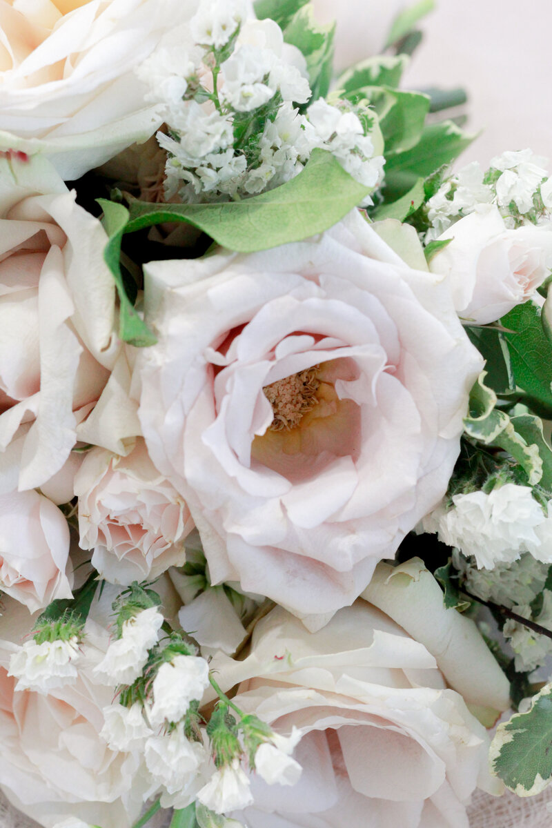 florist-greenwich-new-york-connecticut-designer-preservation-floral-wedding-westchester-bouquet-cream-blush-1